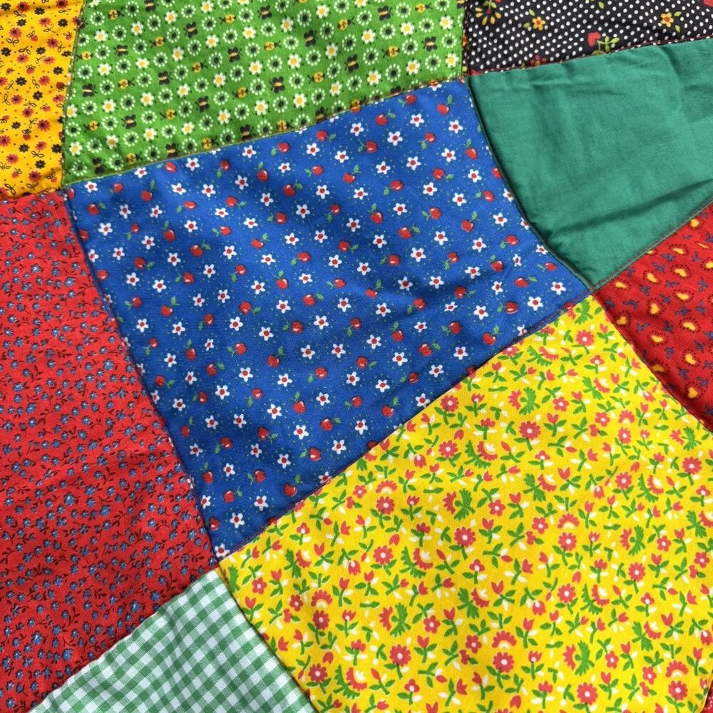 VTG Hand Quilted Patchwork Tree Skirt 51” Lace Trim Granny Cottagecore Country - Picture 2 of 8